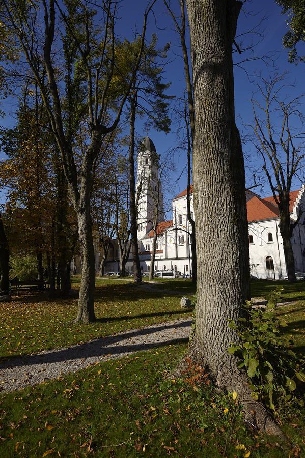 Bed and Breakfast Saint Ignatius Retreat House Любляна Экстерьер фото